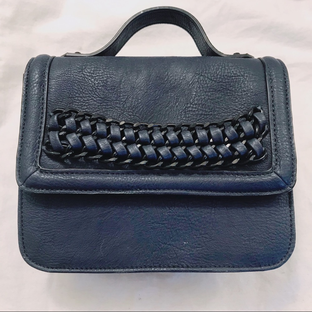 corssbody bag $18